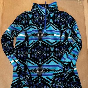 Powder River Pullover